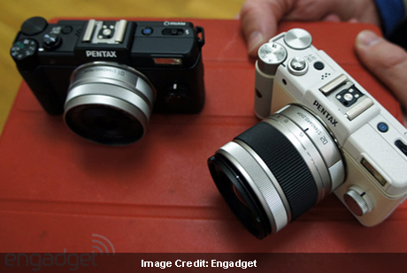 Lightweight Pentax Q interchangeable lens camera for pre-order
