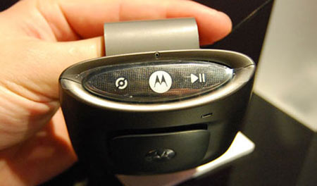 Motorola MOTOROKR T505 Bluetooth Enabled Speakerphone
