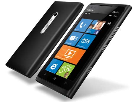 Nokia Lumia 900 02