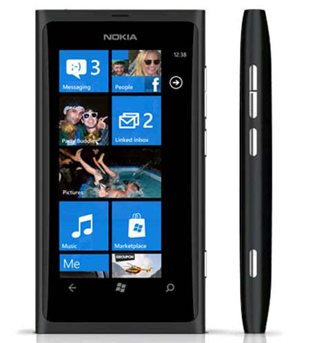 Nokia Lumia 800 02