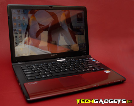 Sony Vaio CW Red
